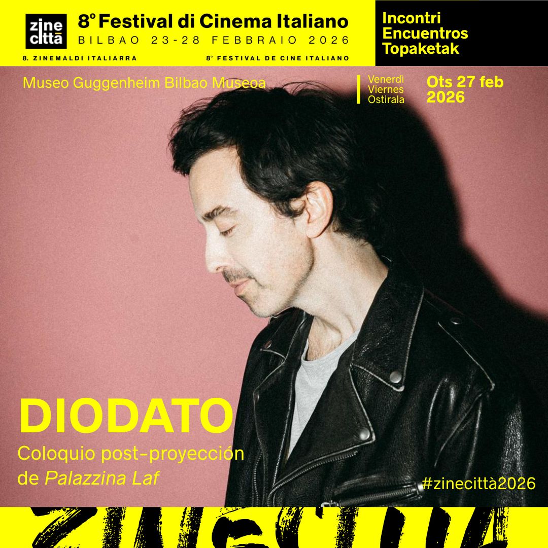 🇪🇸 Cantautor destacado de la escena italiana contemporánea, 𝐃𝐢𝐨𝐝𝐚𝐭𝐨 es el autor de 𝘓𝘢 𝘮𝘪𝘢 𝘵𝘦𝘳𝘳𝘢, ganadora (entre otros) del David di Donatello a la Mejor Canción Original por 𝘗𝘢𝘭𝘢𝘻𝘻𝘪𝘯𝘢 𝘓𝘈𝘍. Además, es co-director artístico de Uno Maggio Taranto, proyecto que concibe el arte como acción colectiva y compromiso social.
En 𝐙𝐢𝐧𝐞𝐜𝐢𝐭𝐭à, tras la proyección del film, dialogará con el público sobre la relación entre música, cine y regeneración urbana, de Tarento a Bilbao.  🎟️Viernes 27 de febrero de 2026 · 19:00 h
📍Museo Guggenheim Bilbao
𝘌𝘯 𝘤𝘰𝘭𝘢𝘣𝘰𝘳𝘢𝘤𝘪ó𝘯 𝘤𝘰𝘯 𝘦𝘭 𝘱𝘳𝘰𝘨𝘳𝘢𝘮𝘢 𝘛𝘰𝘱𝘈𝘙𝘛𝘌 𝘥𝘦𝘭 𝘔𝘶𝘴𝘦𝘰 𝘎𝘶𝘨𝘨𝘦𝘯𝘩𝘦𝘪𝘮 𝘉𝘪𝘭𝘣𝘢𝘰.  🇮🇹Cantautore di riferimento della scena italiana contemporanea, @diodatomusic è autore di La mia terra, vincitrice (tra gli altri) del David di Donatello come Miglior Canzone Originale per il film Palazzina LAF. É inoltre co-direttore artistico di @unomaggiotaranto, progetto che concepisce l’arte come azione collettiva e impegno sociale.  A Zinecittà, dopo la proiezione del film, dialogherà con il pubblico sul rapporto tra musica, cinema e processi di rigenerazione urbana, da Taranto a Bilbao.  🎟️Venerdì 27 febbraio 2026 · ore 19:00
📍Museo Guggenheim Bilbao
In collaborazione con il programma TopARTE del Museo Guggenheim Bilbao.
EUS Italiako musika garaikideko kantautore nabarmena, Diodato Zinecittà jaialdian izango da Palazzina LAF filmaren ondoren publikoarekin solasean, musikaren, zinemaren eta konpromiso sozialaren arteko loturaz eta arteak hiri-berroneratzean duen paperaz hausnartzeko, Tarentotik Bilbora.
🎟️ 2026ko otsailaren 27a · 19:00
📍 Guggenheim Bilbao Museoa  @italiatxiki #consolatogeneraleditaliamadrid @comitesmadrid @bilbaokultura @zinebifilmfest @hermesgourmet @museoguggenheim #zinecitta #zinecitta2026 #italia🇮🇹 #bilbao #basquecountry